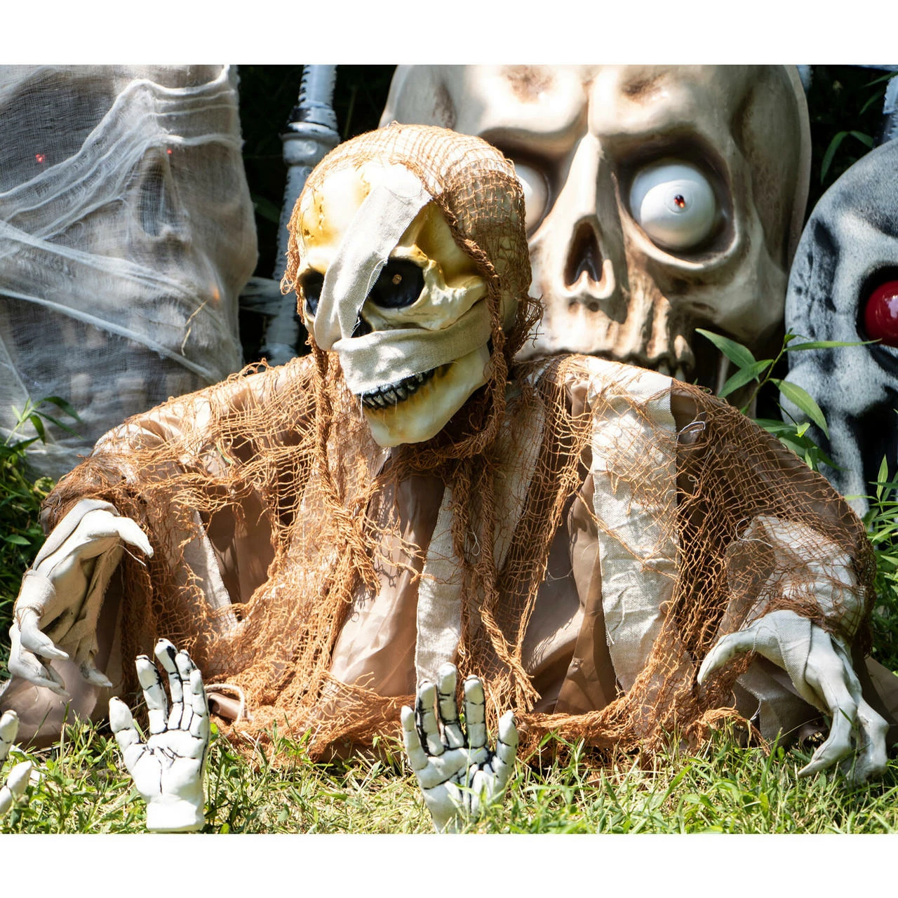 Fraser Hill Farm Haunted Hill Farm 1.6-ft. Mummy Groundbreaker, Red LED Eyes, Poseable, Battery, Catacomb - Image 8