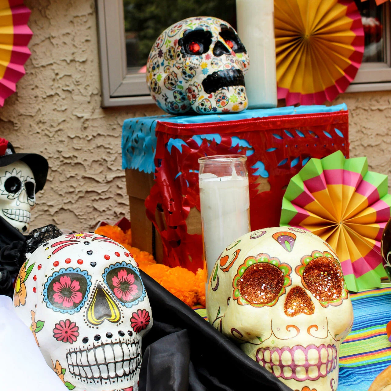 Fraser Hill Farm Haunted Hill Farm 5.5-in. Off-White Sugar-Skull Day Of The Dead W/ Orange, Purple, Green - Image 9