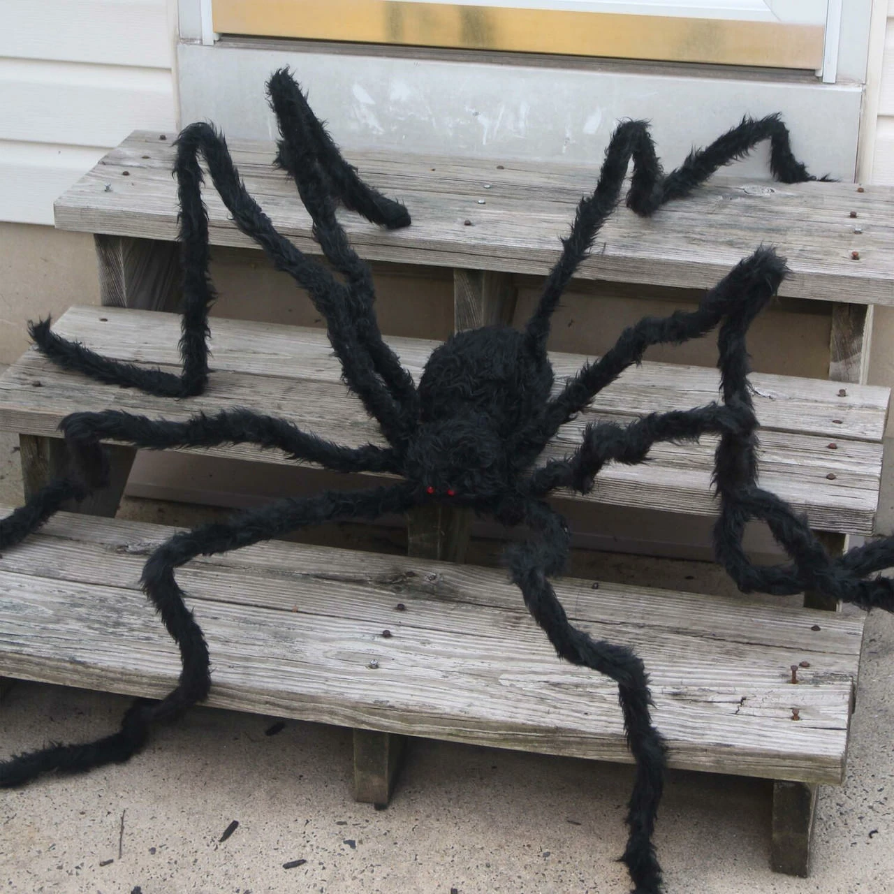 Fraser Hill Farm Haunted Hill Farm 5.25-ft. Walking Spider Animatronic, LED Red Eyes, Battery - Image 12